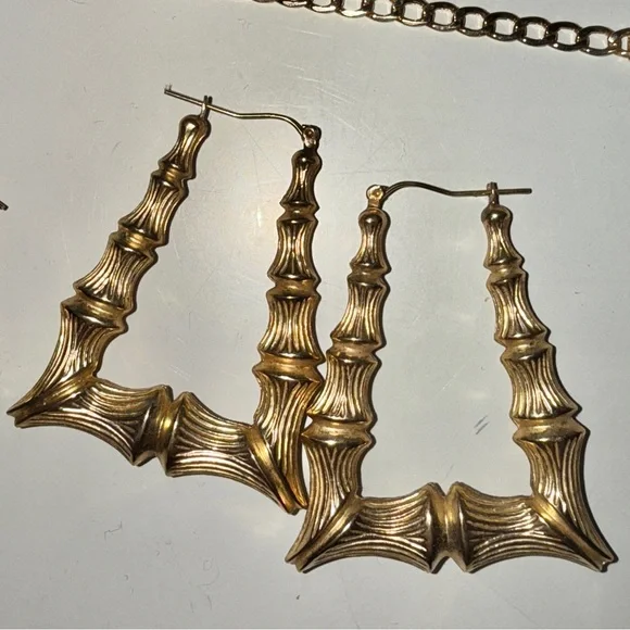 10K Real Yellow Gold Door Knocker Bamboo Hoop Hollow Earrings - Picture 3 of 3